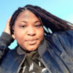 Meet your Posher, Tia